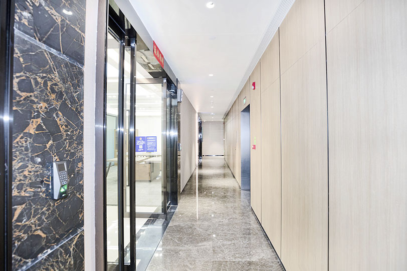 京地大厦 岗厦地铁站D出入口 地铁1号线【罗宝线】地铁10号线【坂田线】交汇处 公共区域图片