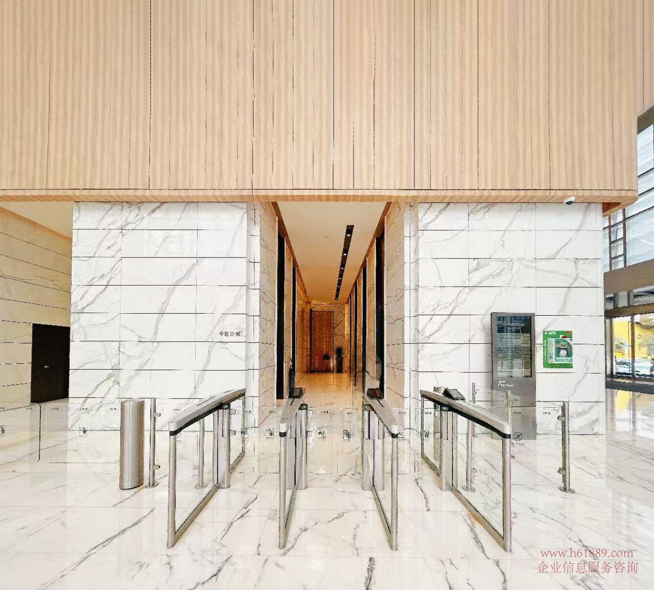 中洲大厦 会展中心地铁站 岗厦北地铁站【深圳之眼】一楼电梯厅图片