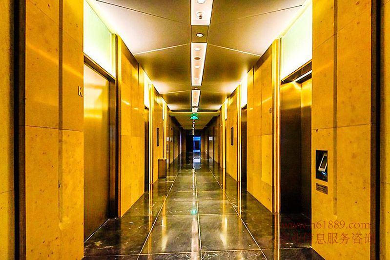 平安金融中心电梯图片